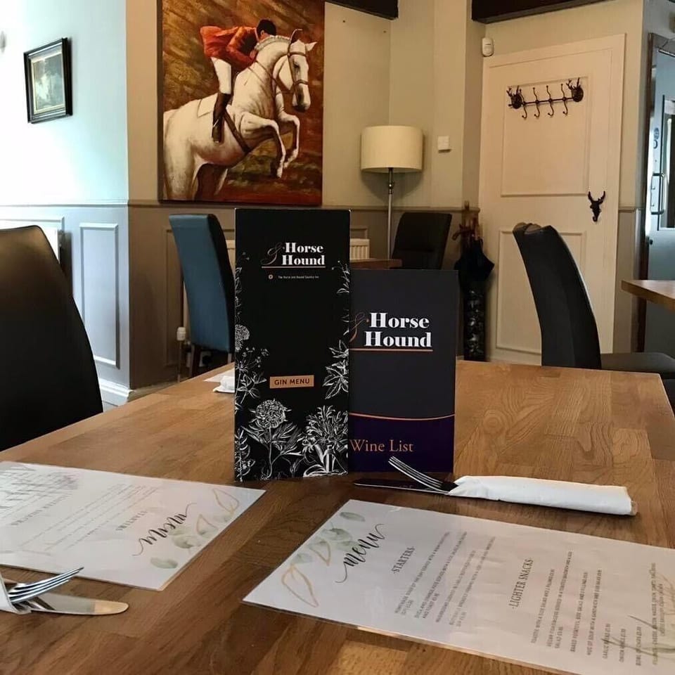 Horse and Hound Country Inn Hotel in England