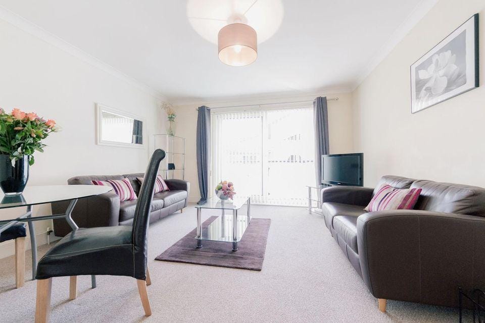 Roomspace Apartments -Cascades Court Hotel in London
