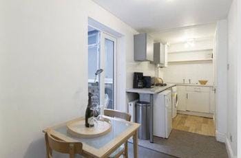 Kensington Olympia Apartments Hotel in City of Westminster