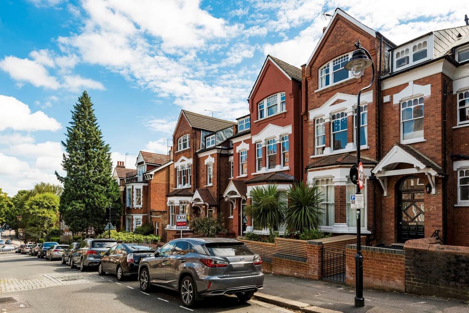 Modern and Bright Highgate Gem Hotel in London