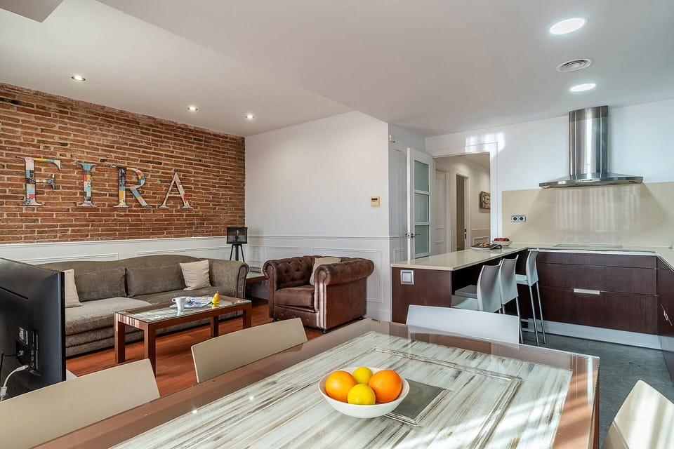 Enjoybcn Fira Apartment Hotel in Barcelona