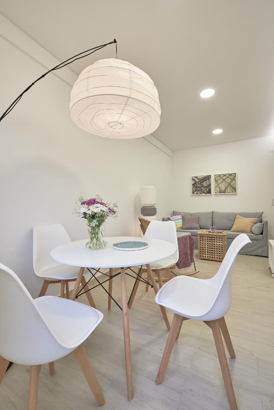 Light Apartment W/ Balcony Apartment by TimeCooler Hotel in Lisbon