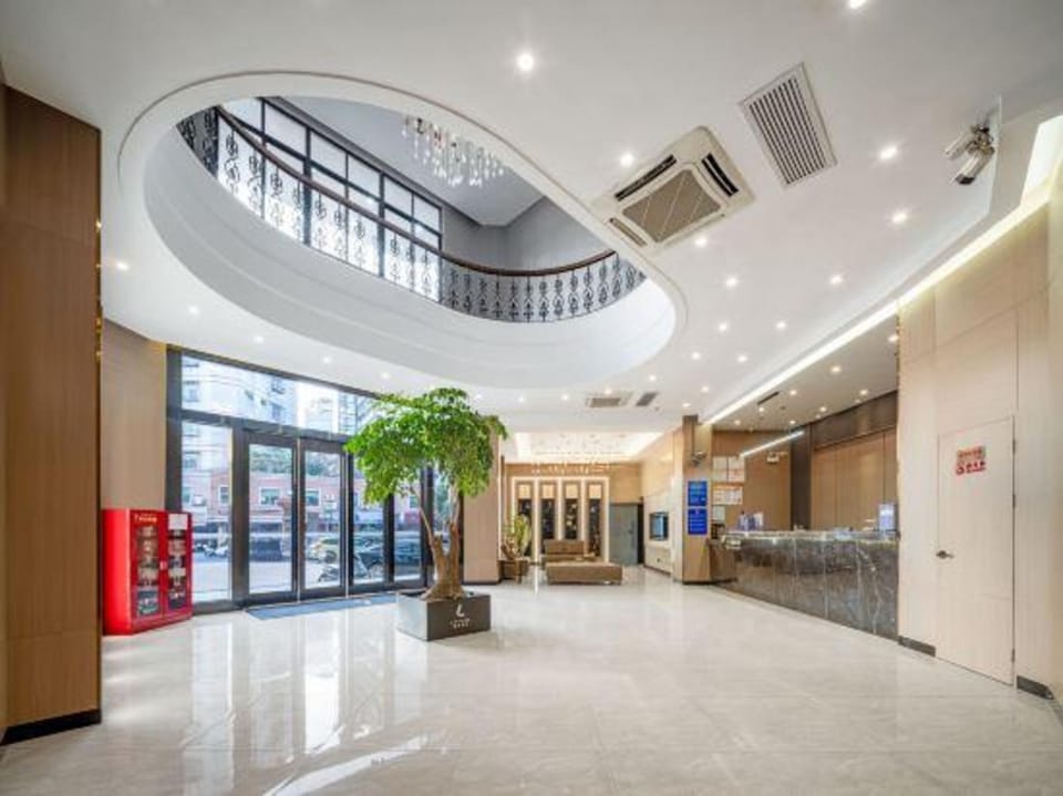 Lavande Hotel Shantou Haibin Road Seaview Corridor Hotel in Guangdong