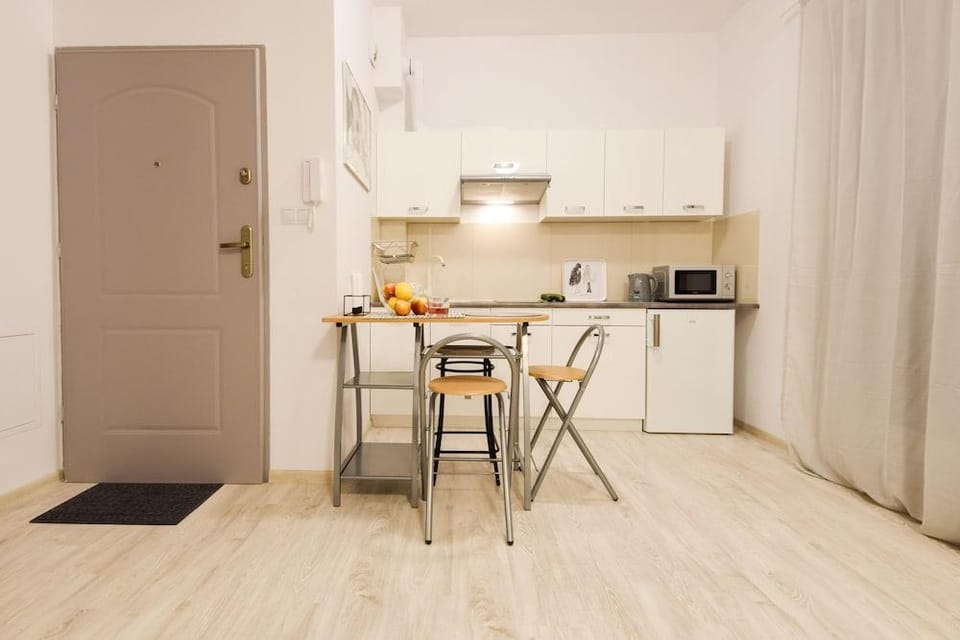 ShortStayPoland Srebrna - B36 Hotel in Warsaw