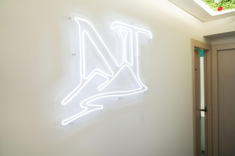 Napolitano Rooms (Central Station) Hotel in Naples