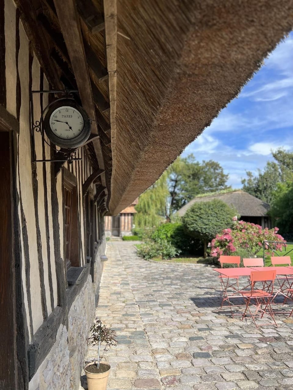 La Chaumière Normande Hotel in Normandy