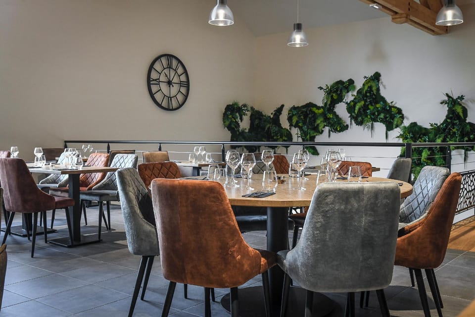 Hotel Le Belmont - Brasserie Du Guiers Hotel in Auvergne-Rhône-Alpes