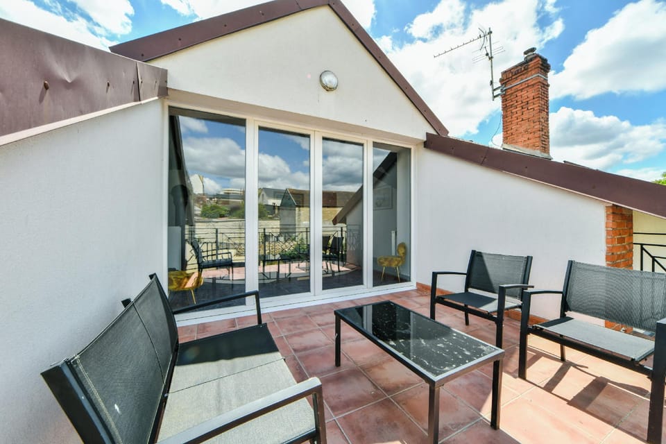 Enjoy Garden Hotel in Centre-Val de Loire