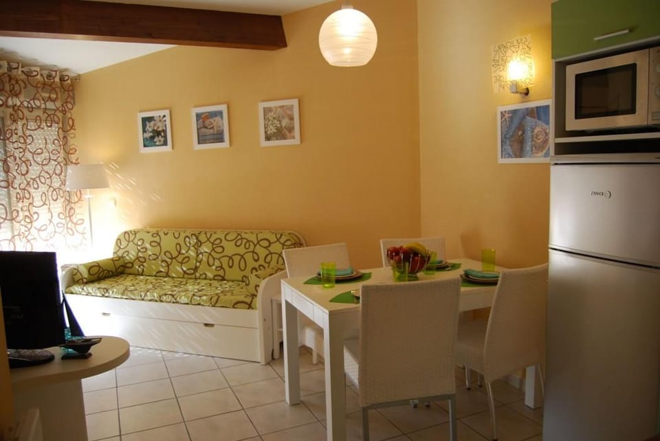Lagrange Vacances Les Jardins de Neptune Hotel in Saint-Cyprien