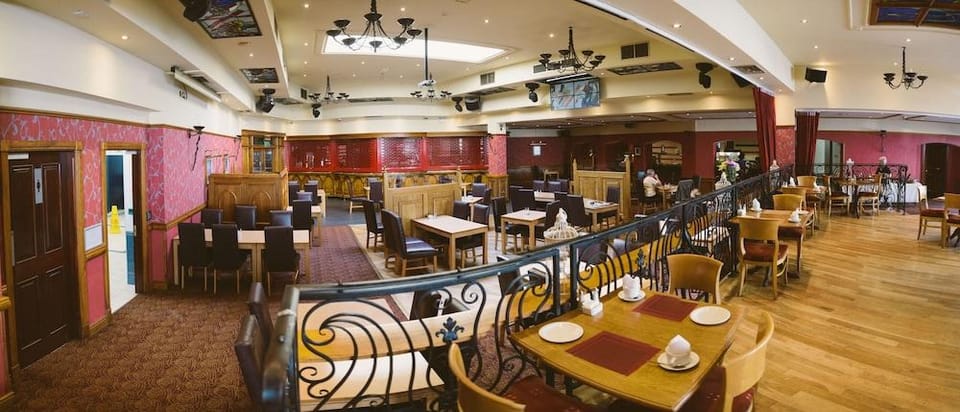 Farnham Arms Hotel Hotel in Ireland