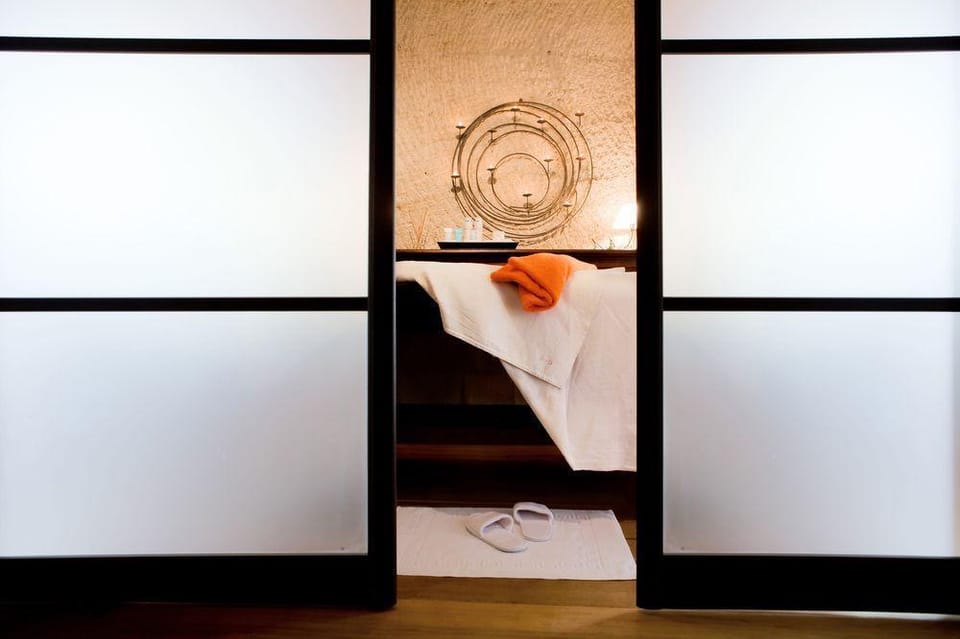Château Latour Segur Suites & Spa Hotel in Occitanie