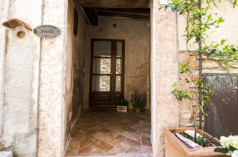 Le Dame del Borgo Hotel in Tuscany