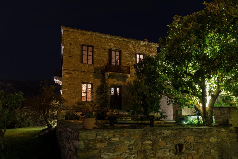 Paradosiako Saratsi - Traditional Guest House Hotel in Magnesia Prefecture, Greece