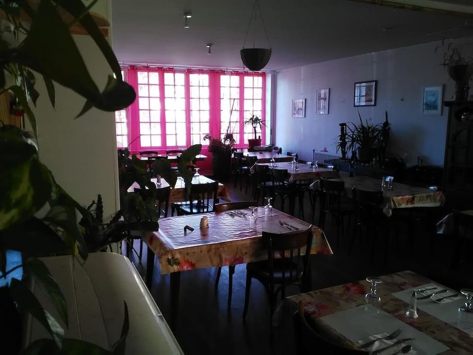 Le Relais de la Marche Hotel in Centre-Val de Loire