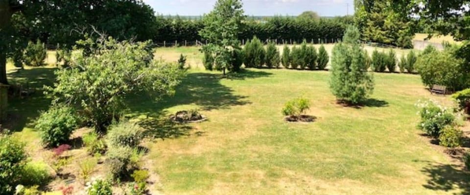 Domaine Des Trois Chênes Hotel in Centre-Val de Loire