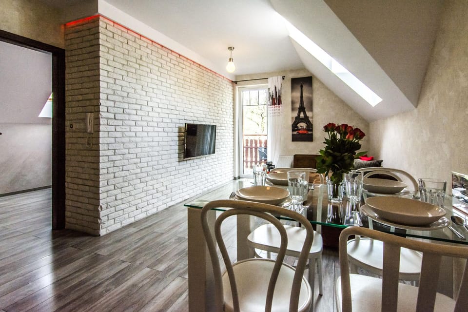 Apartamenty hoteLOVE pod Debami Hotel in Lower Silesian Voivodeship