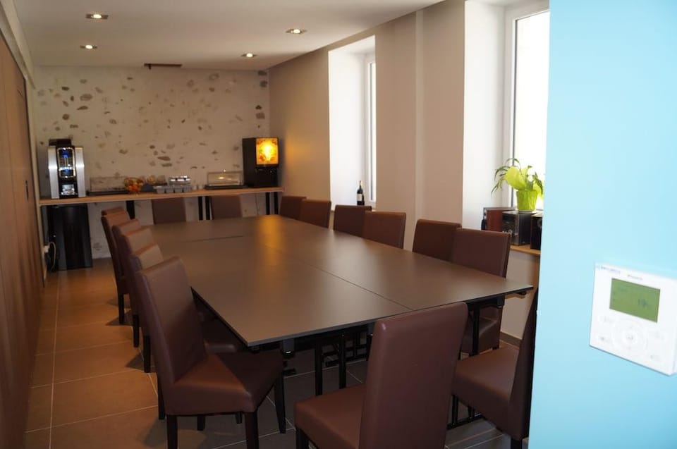 Hotel du Rhone Seyssel Hotel in Haute-Savoie