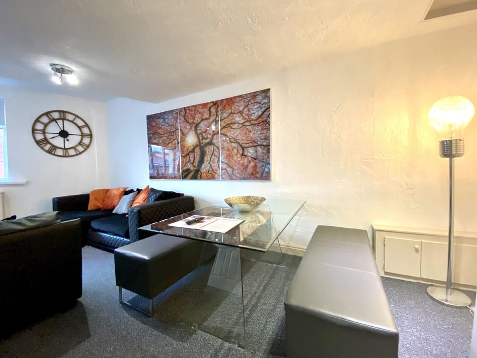 Simpson Beach View Apartments Hotel in Blackpool