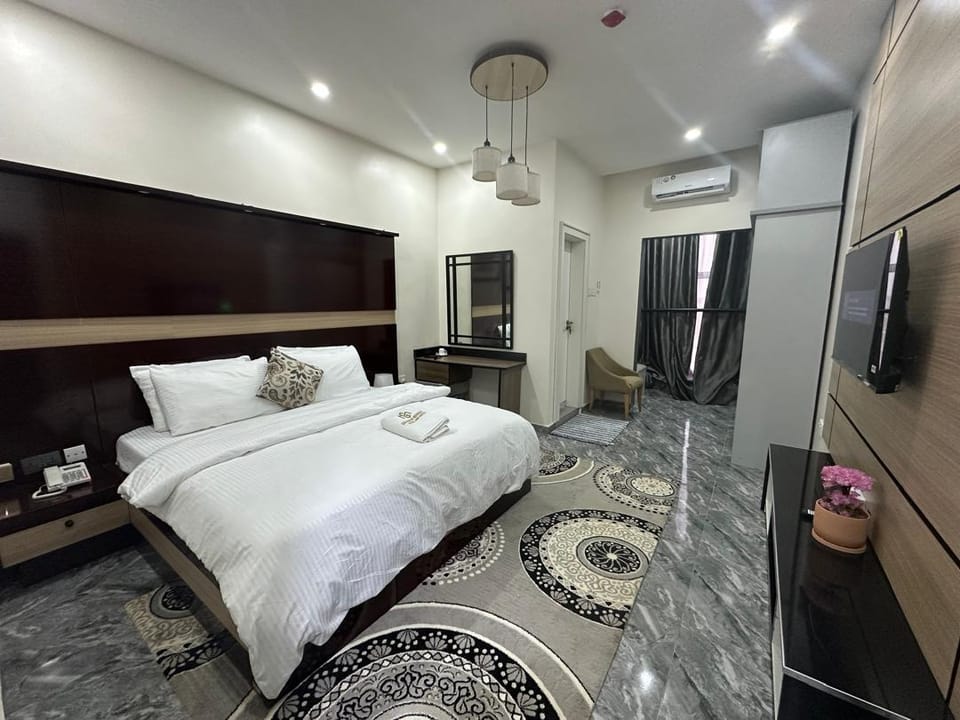 Grandeur Meridian Hotel and Suites  Hotel in Lagos
