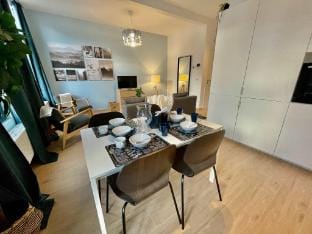 Luxury Dlx 1BR Near Fashion District by OneLuxStay Hotel in Antwerp