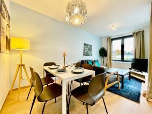 Luxury 2BR 1BA Near Fashion District by OneLuxStay Hotel in Antwerp