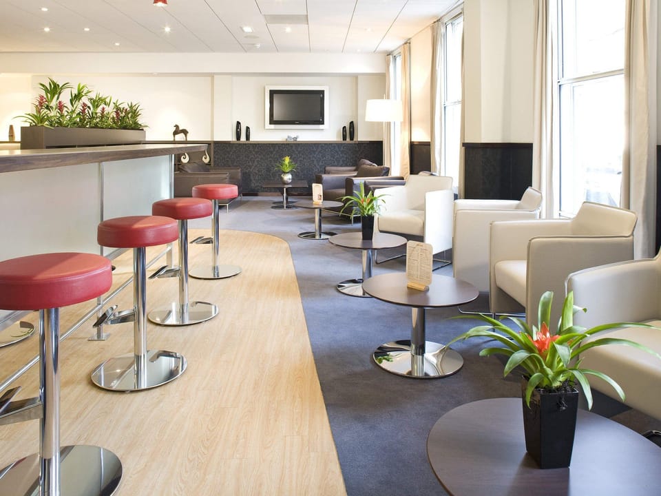 Bar/lounge