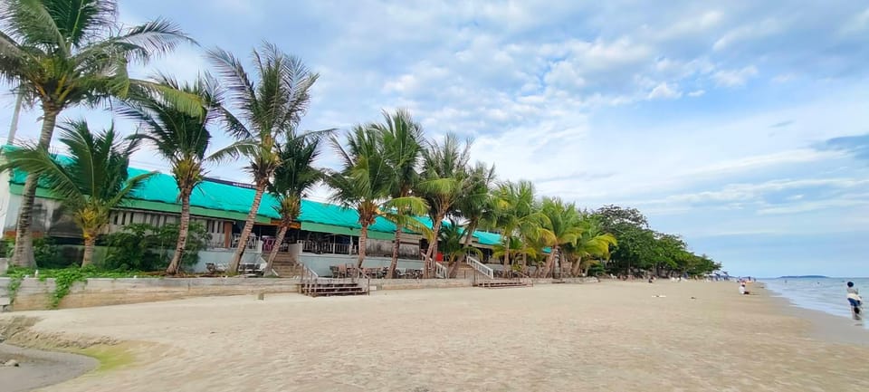 Sinsiam Resort Rayong Resort in Chon Buri Changwat