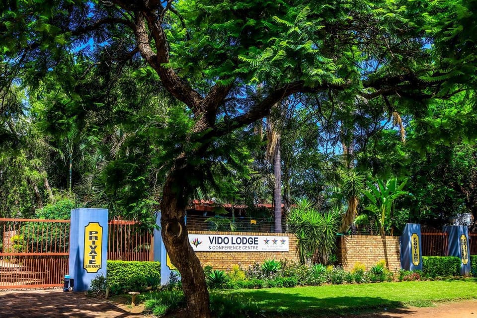 VIDO LODGE CENTRAL Bed and Breakfast in South Africa