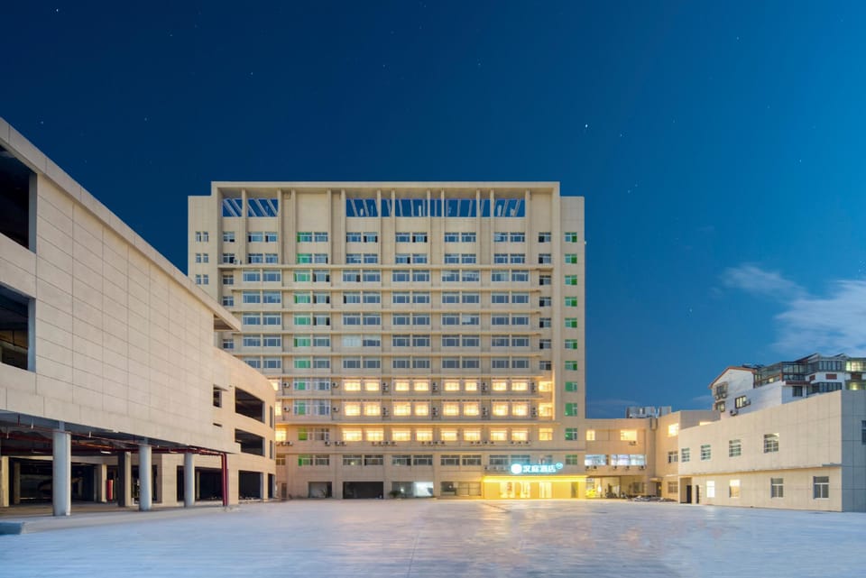 Hanting Hotel Jiashan Development Zone Hotel in Shanghai