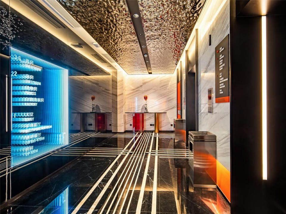 Radisson RED Xuzhou Yunlong Lake Hotel in Jiangsu