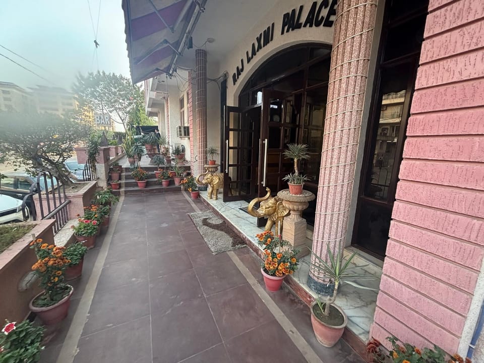 Hotel Raj Laxmi Palace Hotel in Jaipur
