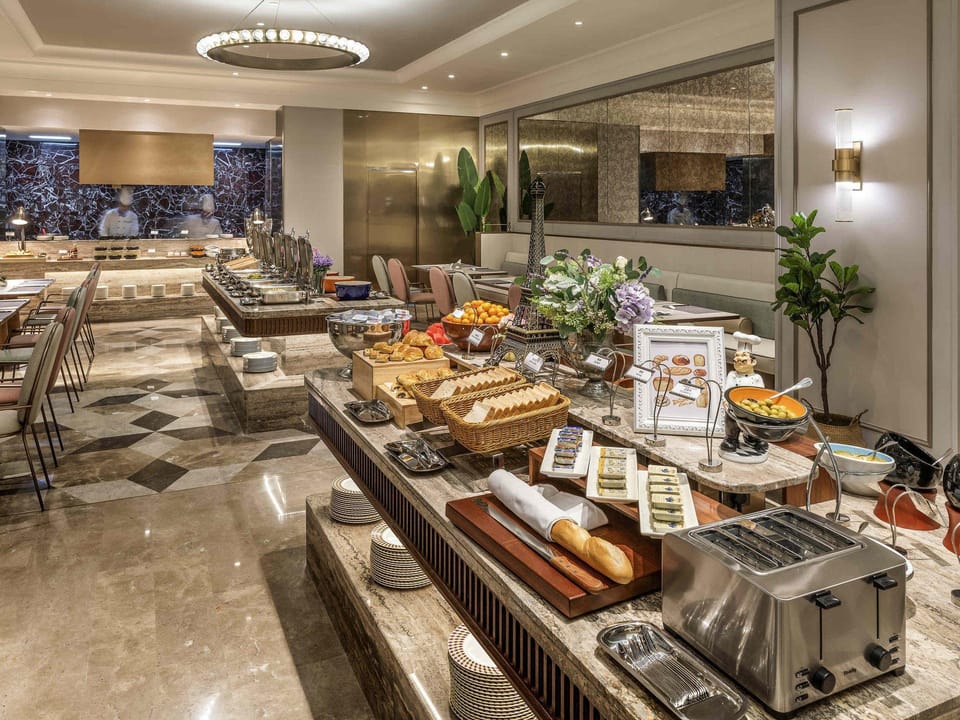 Mercure Hangzhou Xixi Wetland Hotel in Hangzhou