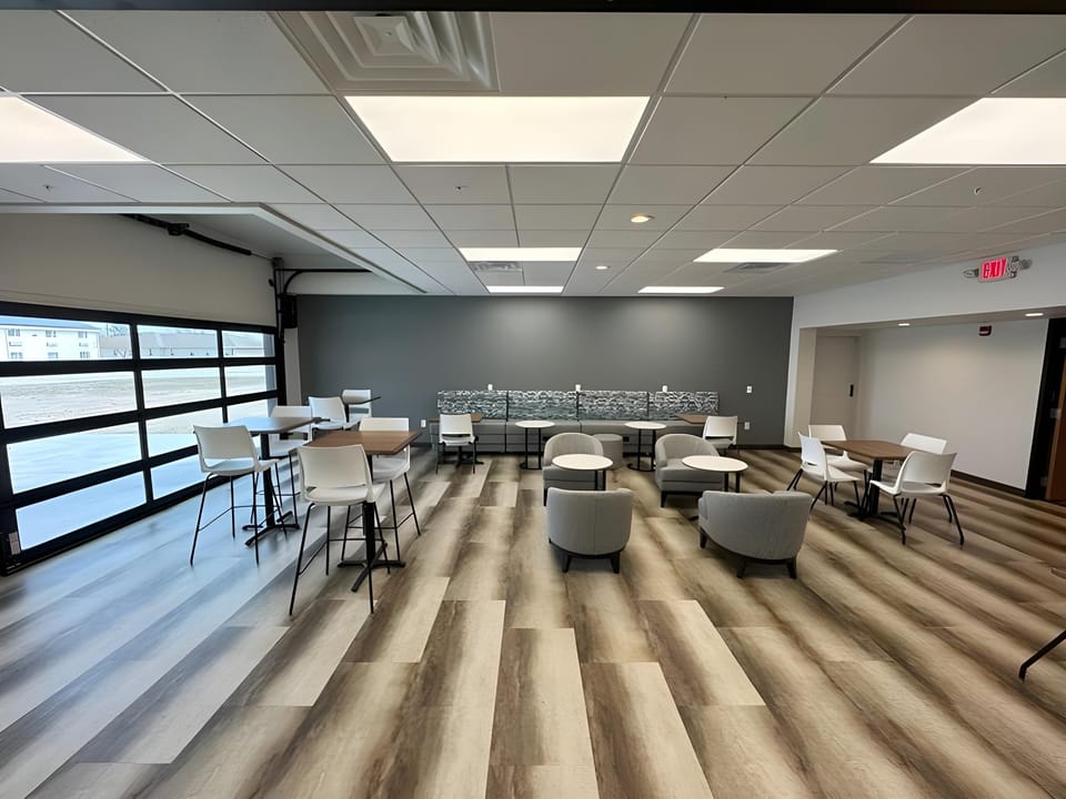 Bearcat Inn and Suites Hotel in Missouri