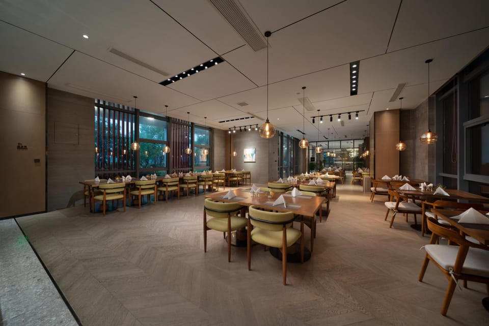 New Century Manju Hotel Huzhou High-speed Railway Station Hotel in Suzhou