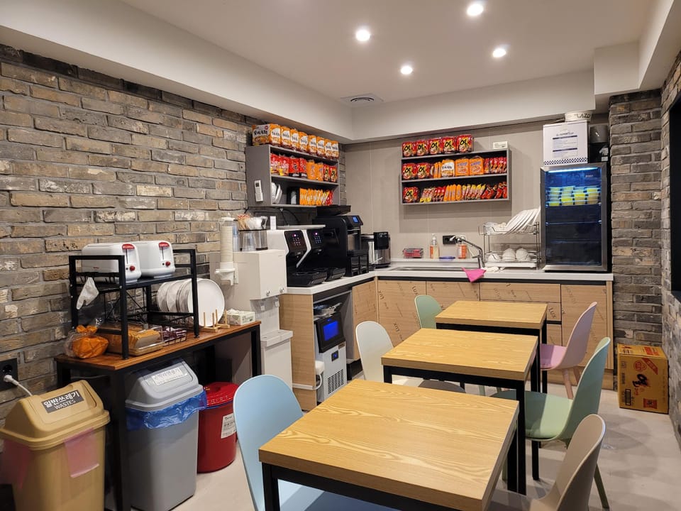 Coffee shop