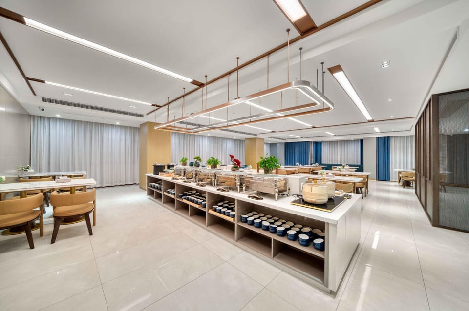 Starway Hotel Xiangshan Gang Road People's Square Hotel in Zhejiang