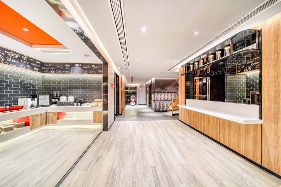 Ibis Hangzhou West Lake Jiefang Road Hotel in Hangzhou
