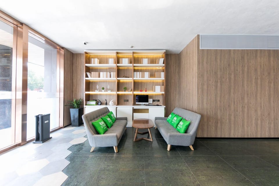 Ibis Styles Hotel Shanghai Caohejing Hongmei Road Hotel in Shanghai