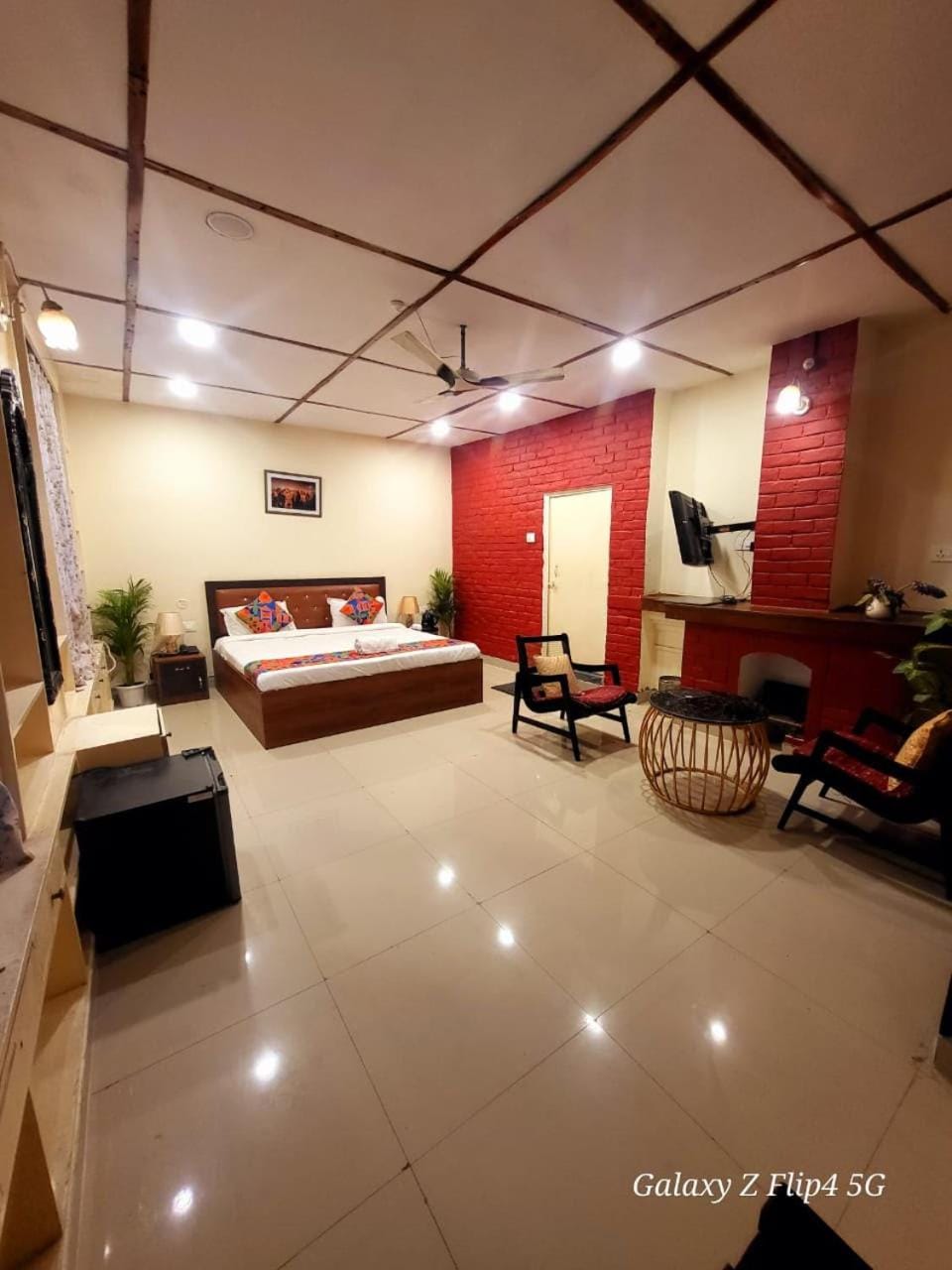 Hotel Sarovar palace  Hotel in Uttar Pradesh