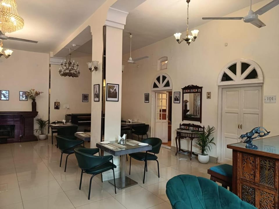 Hotel Sarovar palace  Hotel in Uttar Pradesh