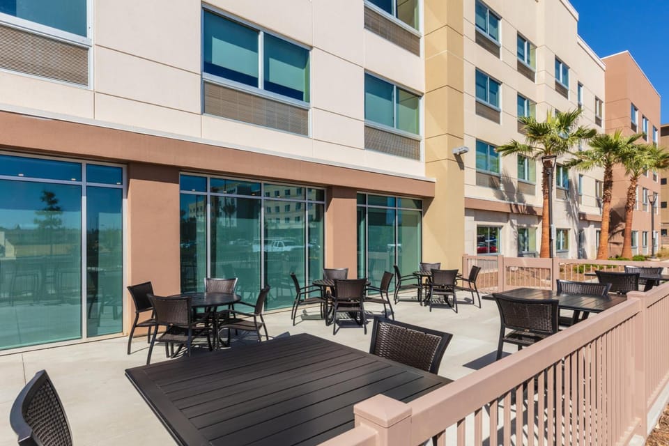 Holiday Inn Express And Suites Moreno Valley - Riverside By IHG Hotel in Moreno Valley