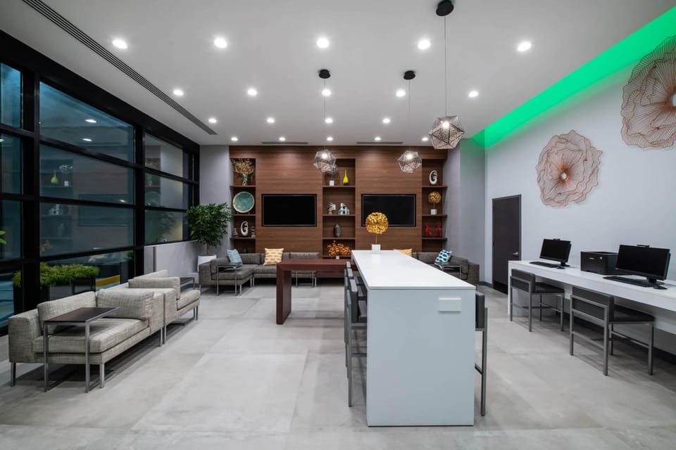 Shared lounge/TV area