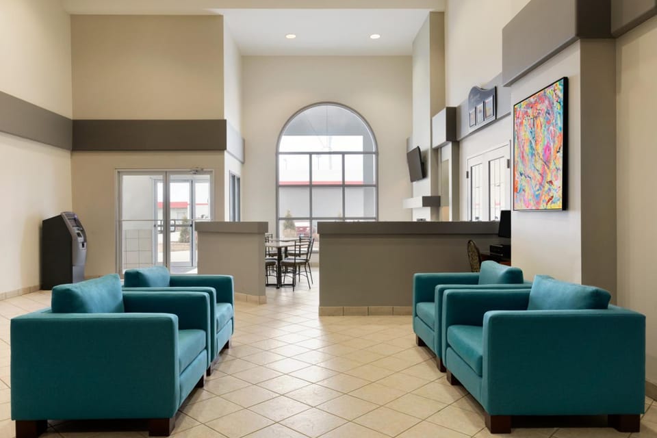 Days Inn by Wyndham Steinbach Hotel in Steinbach