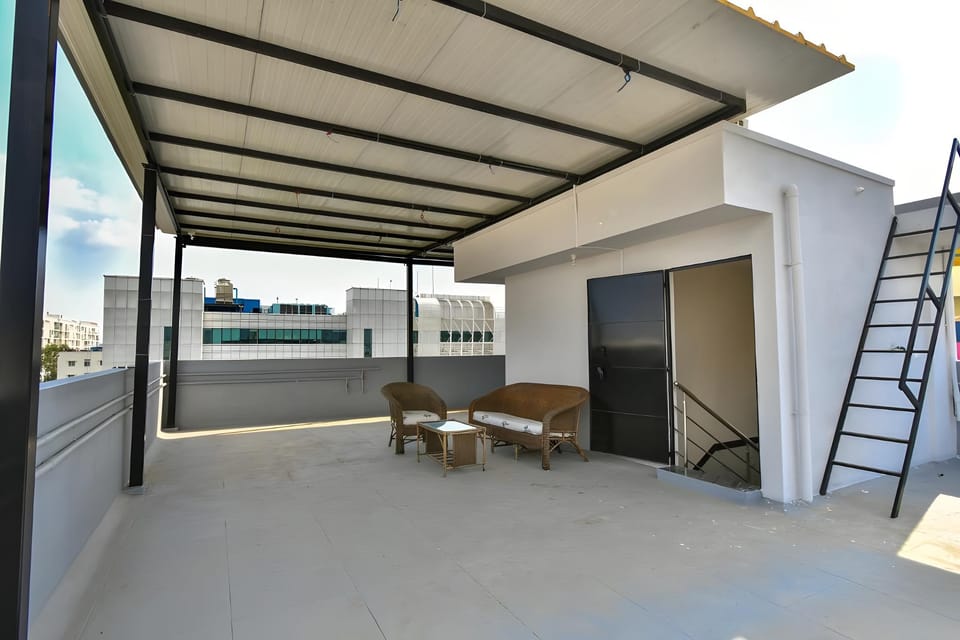 Namma HomeSlice, Balcony Rooms in Brookefield Hotel in Bengaluru