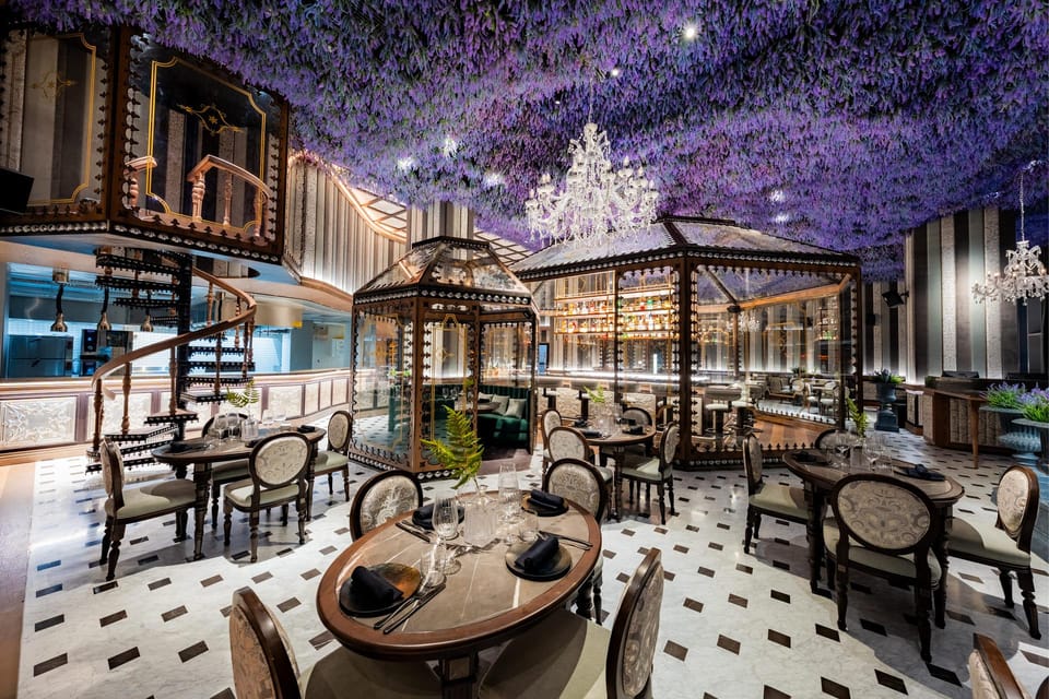 FIVE LUXE Hotel in Dubai