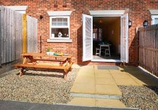 Beach Rest, Sleeps 5, great central location Hotel in Filey