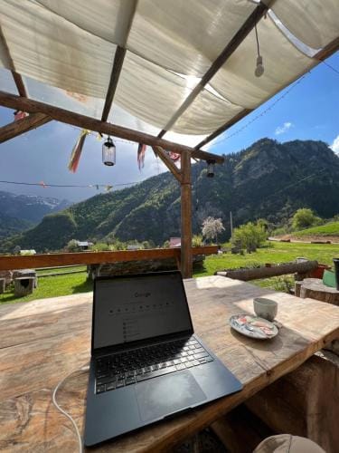 Bujtina Kacaku Hotel in Montenegro