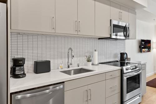 Bright Studio on Sunset Blvd Pool, Parking, Gym Hotel in West Hollywood