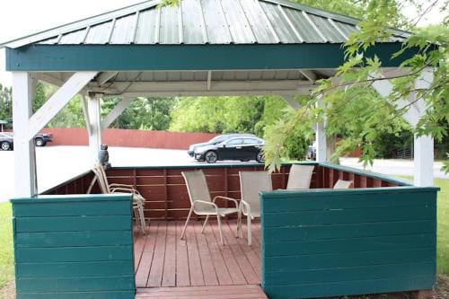 BlissPoint Inn FKA Motel 6t7 Hotel in Indianapolis