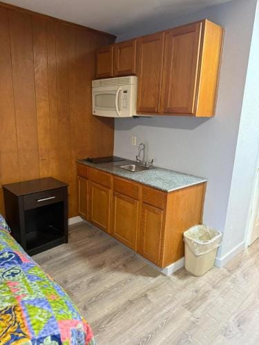BlissPoint Inn FKA Motel 6t7 Hotel in Indianapolis